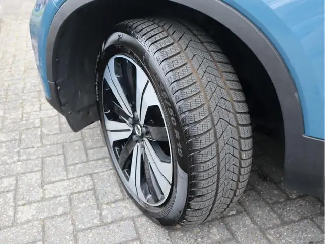 Volvo C40