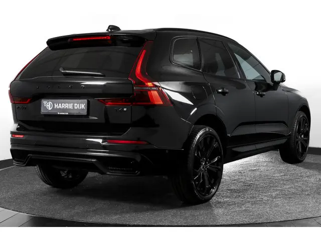 Volvo XC60 2.0 T6 Plug-in hybrid AWD Ultra Black Edition | S/K Panodak | Head-up | 360 Camera | Harm...