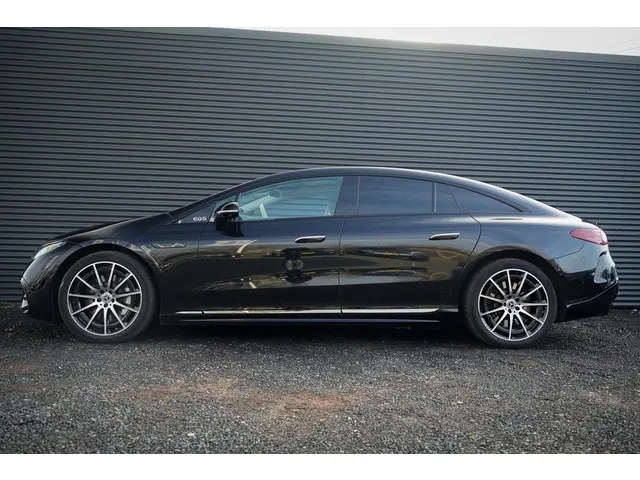 Mercedes-Benz EQS 450+ AMG Line 108 kWh / Premium Plus / HUD / Massage / 21'' / Incl BTW