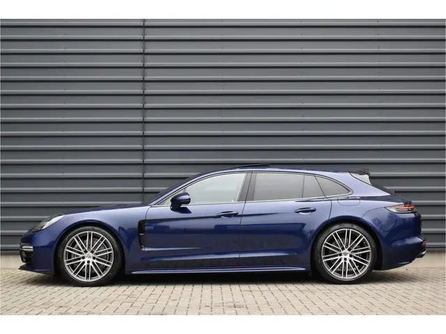 Porsche Panamera Sport Turismo 2.9 4 E-Hybrid 462pk SportDesign | Pano | ACC | 21'' Wielen | Matrix...