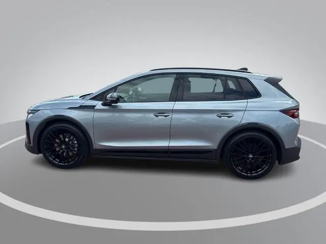 Skoda Elroq 85 Sportline | Business Upgrade Plus | Black Pack | 21'' inch lichtmetalen velgen incl....
