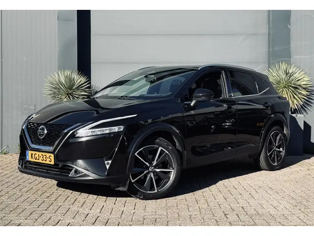 Nissan Qashqai 1.3 MHEV Xtronic Business Design