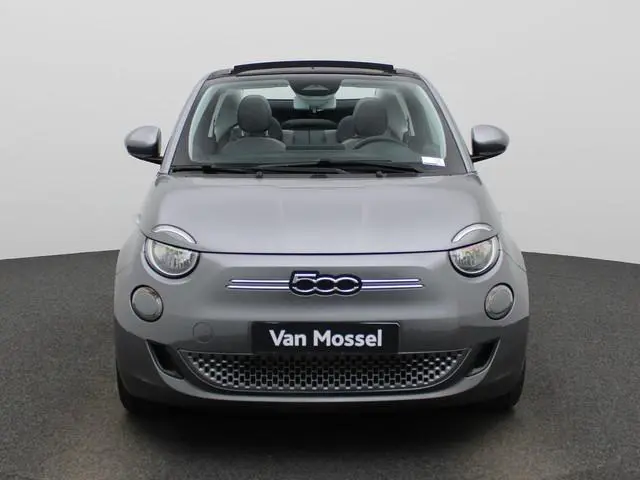 Fiat 500C 500e 42 kWh Icon | Navigatie | Stoelverwarming | Parkeersensoren achter |