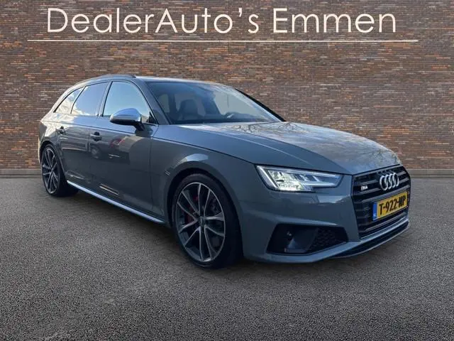 Audi S4 Avant 3.0 TDI S4 quattro Audi A4 Avant 3.0 TDI S4 quattro