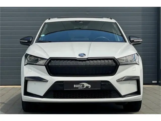 ŠKODA Enyaq iV 60 Sportline PANO LED KEYLESS 20"