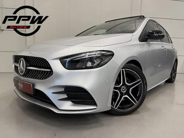 Mercedes-Benz B-klasse 200 AMG aut. 58.889KM/PANO/TREKHAAK/MEMORY/LED/CAMERA/CARBON/18" AMG/AMG-SPOR...