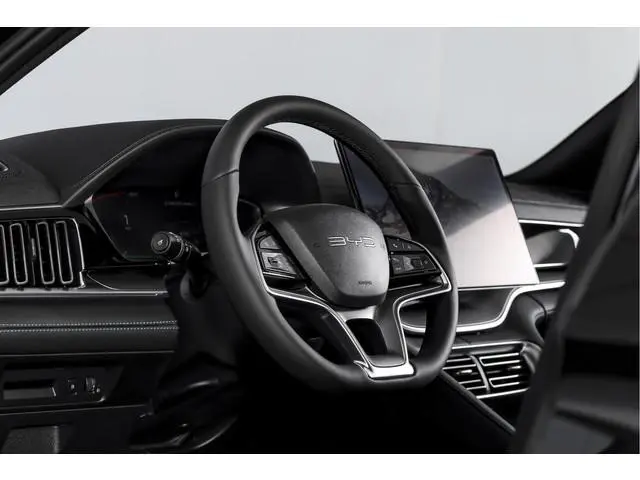 BYD SEAL U