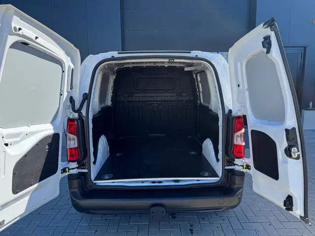 Toyota pro-ace