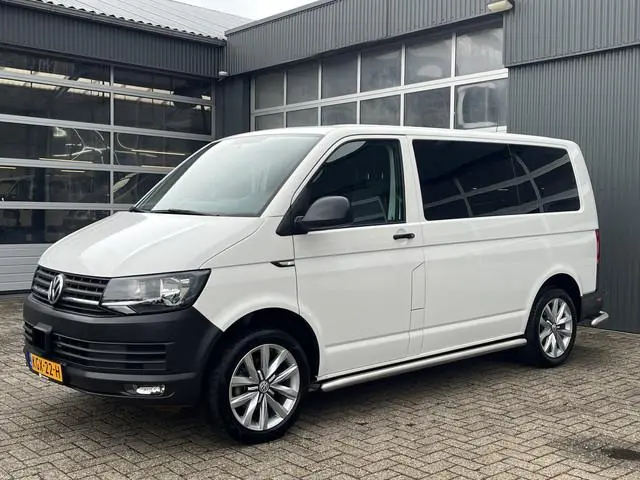 Volkswagen Transporter Kombi 2.0 TDI L1H1 BTW EN BPM VRIJ!! Airco Trekhaak 2500 kg trekgewicht Telef...