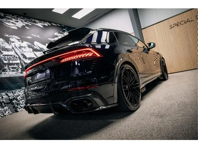 Audi RSQ8