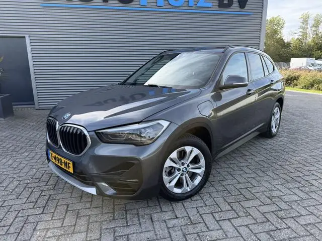 BMW X1 xDrive25e Executive LED Trekhaak Climate Control DAB