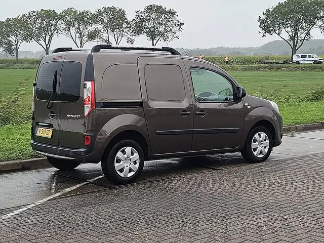 RENAULT KANGOO 1.5 l1 automaat navi nap