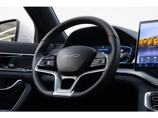 BYD SEAL U