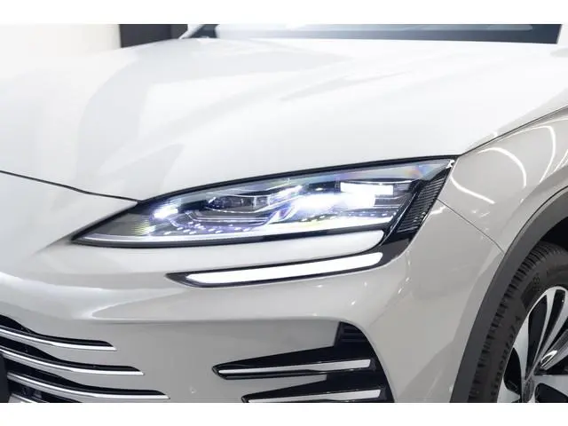BYD SEAL U