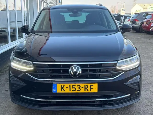 Volkswagen Tiguan 1.5 TSI Life Business | Parkeer Camera | Stuur Verwarming | Adaptive Cruise