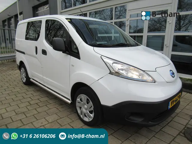 Nissan NV200