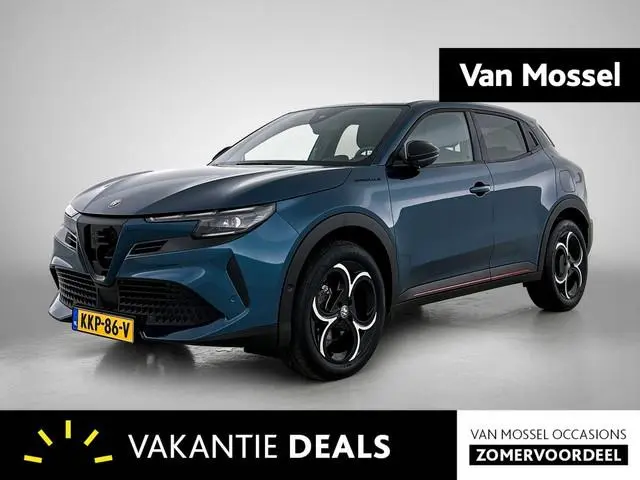 Alfa Romeo Junior 1.2 Turbo Hybrid Ibrida Speciale | Massage Stoelen | Keyless | Camera