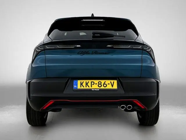Alfa Romeo Junior 1.2 Turbo Hybrid Ibrida Speciale | Massage Stoelen | Keyless | Camera