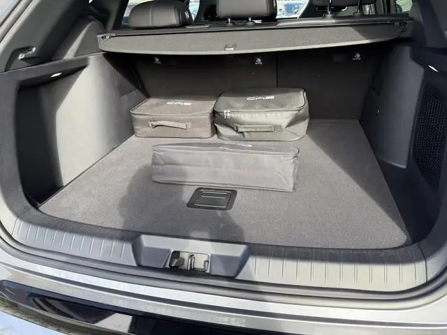 BYD SEAL U