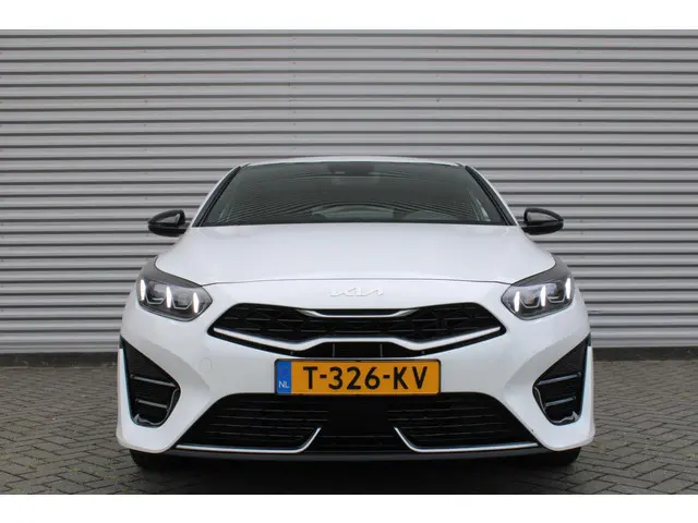 Kia ProCeed 1.5 T-GDi DCT7 GT-Line | BTW Auto | Automaat | Trekhaak | Sportstoelen | Camera |