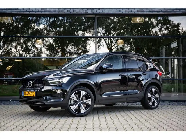 Volvo XC40 1.5 T4 Recharge R-Design , Pilot Assist, Stuurverwarming, Camera