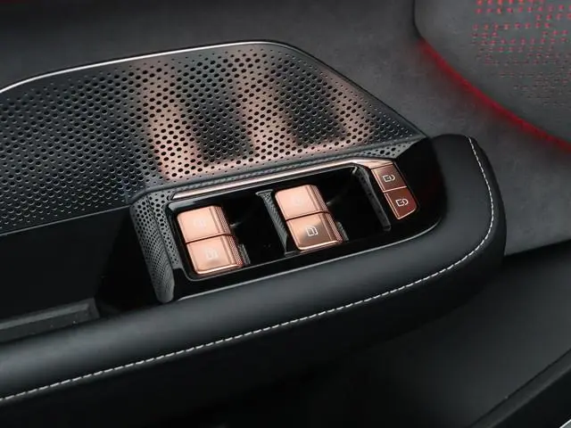 Zeekr 001
