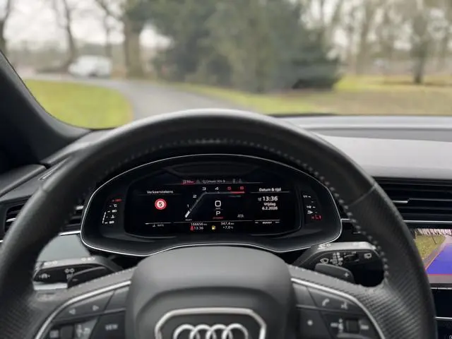 Audi SQ8