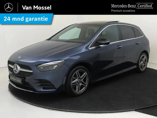 Mercedes-Benz B-klasse 250 e Business Solution AMG / Panorama-dak / Stoelverwarming / Achteruitrijca...