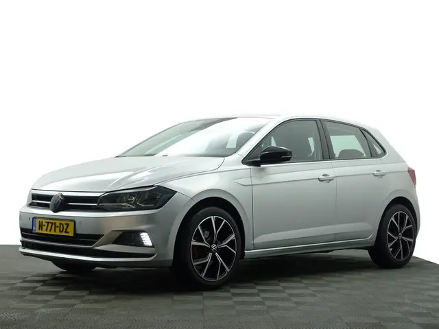 Volkswagen Polo 1.0 MPI Highline- Park Assist, Front Assist, Led, Cruise Control, Clima, Sport Pakke...
