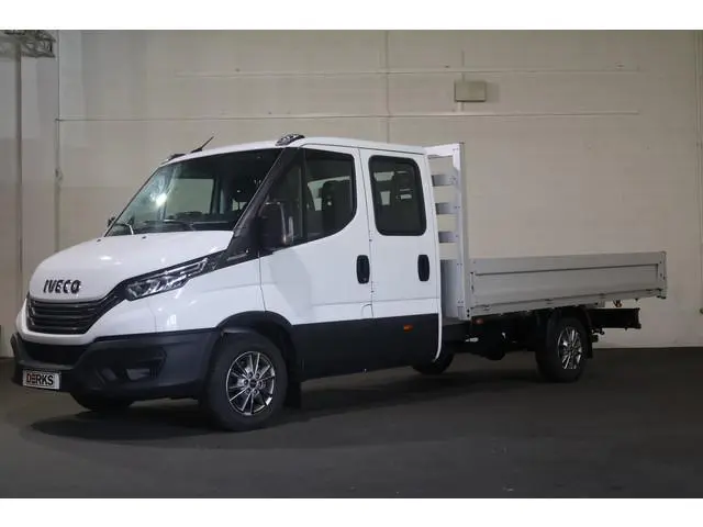 Iveco Daily 35S18 Hi-Matic Open Laadbak DC 3.5T Trekhaak (7 persoons)