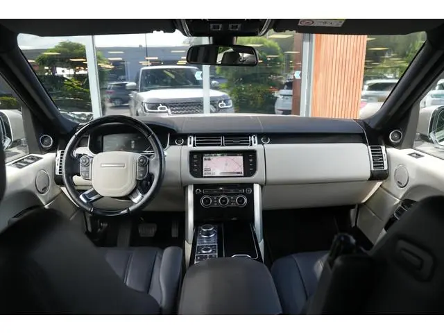 Land Rover Range Rover 3.0 TDV6 Autobiography Panoramadak Meridian Stoelclima Massage Trekhaak