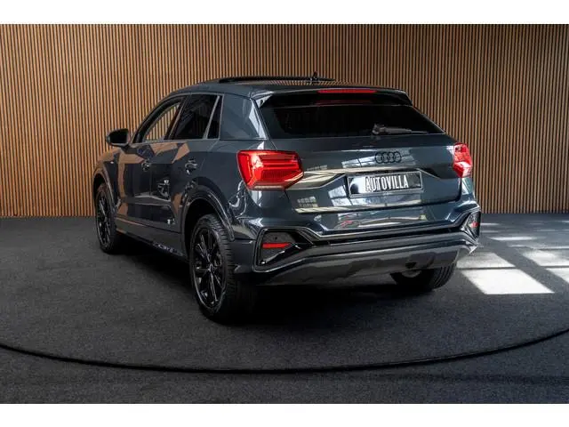 Audi Q2 35 TFSI S-Line Panodak Virtual Camera Leder Navi ACC Climate LM velgen PDC