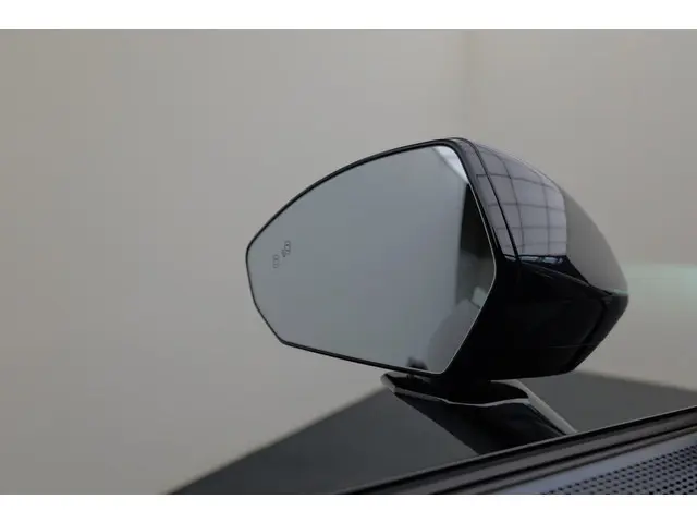 Lynk & Co 08