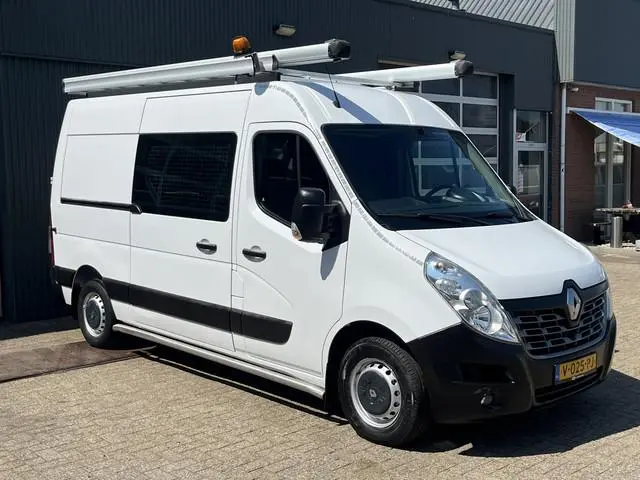 Renault Master T35 2.3 dCi L2H2 Airco Cruise controle Kastinrichting Trekhaak 2500kg Trekgewicht Imp...