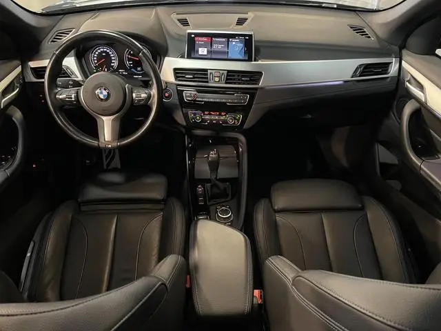 BMW X1 xDrive25e High Executive M Sport 18''/VOL Leder/Trekhaak/Stoelverwarming/Sportstoelen/Elektri...