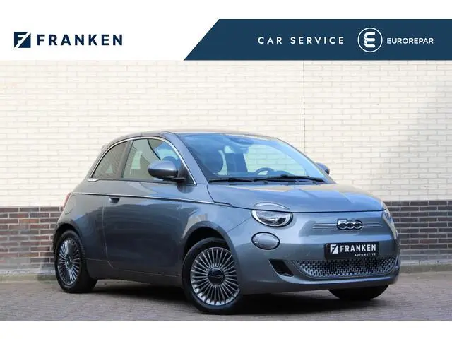 Fiat 500 Icon 42 kWh | Camera | BLIS | Stoelverwarming | Carplay
