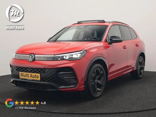 Volkswagen Tiguan 1.5 eHybrid R-Line Edition PHEV 204pk Dealer O.H. | Panodak | Adaptive Cruise | He...
