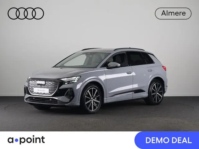 Audi Q4 e-tron 45 S edition Competition e-tron 82 kWh 286 pk | Navigatie | Stoelverwarming | Assiste...