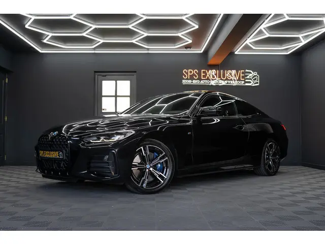 BMW 4-serie Coupé M440i xDrive High Executive / Adaptive / Pano / 360 / Individual / Stoelverwarming...