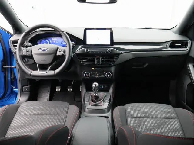 Ford Focus 1.0 EcoBoost Hybrid ST Line X Business/ compleet!