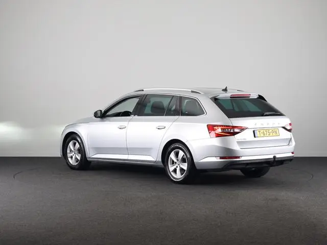 Skoda Superb Combi 1.5 TSI ACT Business Edition 150 pk Automaat (DSG) | Verlengde garantie | Navigat...