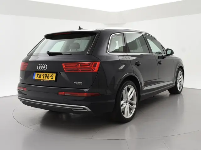 Audi Q7 3.0 TDI V6 E-TRON 374 PK HYBRID + LUCHTVERING | 21 INCH LMV | VIRTUAL COCKPIT | BOSE | CAMER...