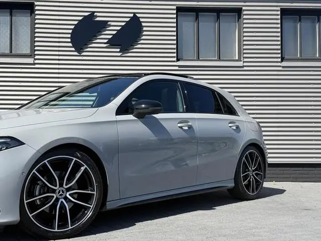Mercedes-Benz A-klasse 200 AMG |Pano|Trekhaak|Camera|
