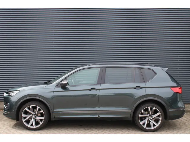 SEAT Tarraco 1.5 TSI FR Panoramadak 360-Camera Zwenkbare-Trekhaak