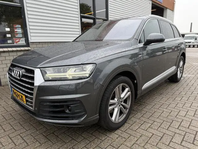 Audi Q7 3.0 TDI V6 272pk automaat quattro / 2 persoons / grijs kenteken / S-Line / euro 6 / vaste pr...