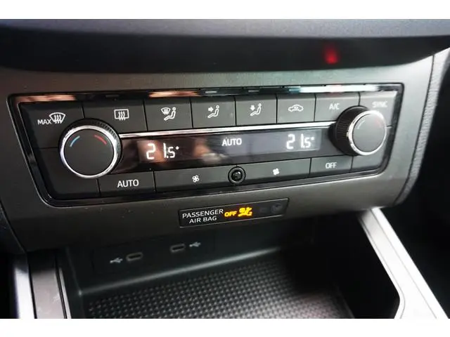 SEAT Arona 1.0 TSI Style Business Intense Plus/CarPlay/LMV/ Adaptive Cruise-control.