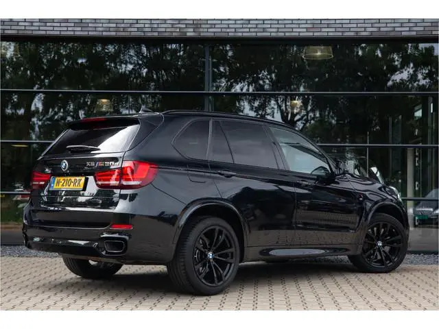 BMW X5 M50d , Pano, Bang&Olufsen, HUD, 360-camera, Vol!