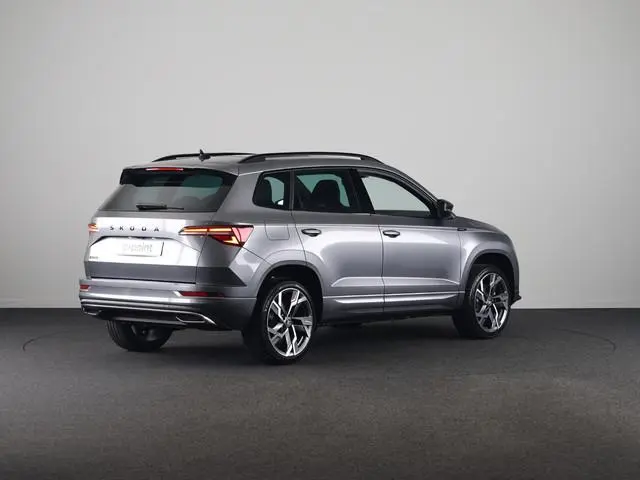 Skoda Karoq Sportline Ultimate 1.5 TSI ACT 150 pk 7 versn. DSG | Wegklapbare Trekhaak | Travel Assis...