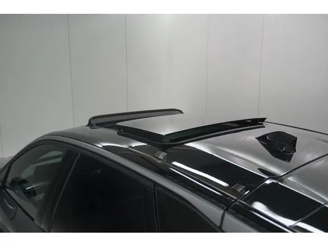 Peugeot e-3008