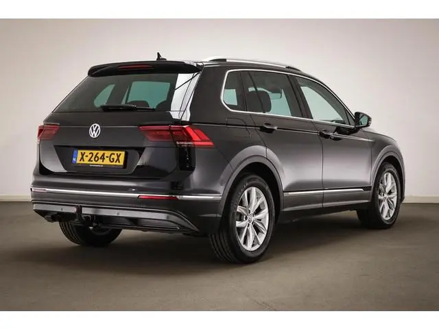 Volkswagen Tiguan 1.5 TSI ACT Highline | STOELVERWARMING | APP CONNECT | NAVIGATIE | CAMERA | TREKHA...